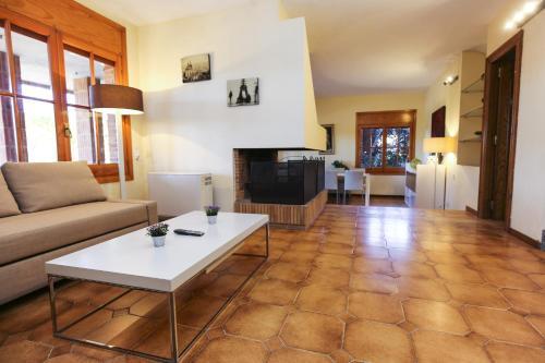 Villa Geranis - Piscina Privada