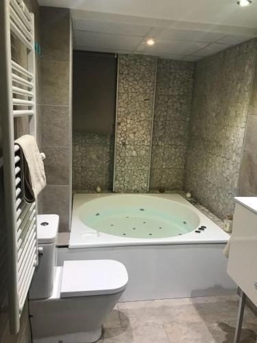 Apartamentos Dos Torres - Ribera Suite