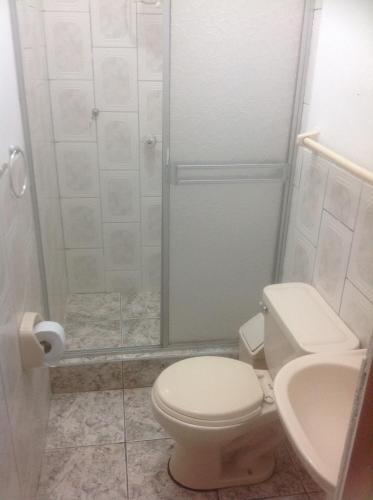 Hospedaje La Rivera Aparta Hotel