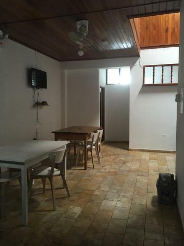Hotel Lupuna Bunk & Breakfast