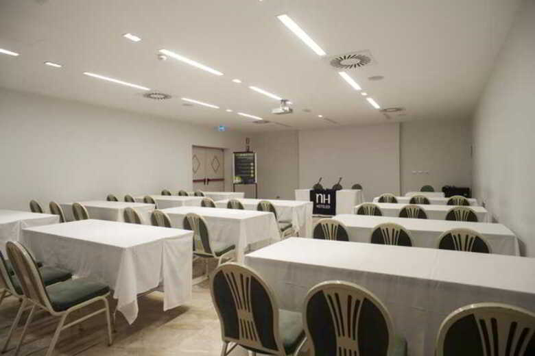 Hotel NH Genova Centro