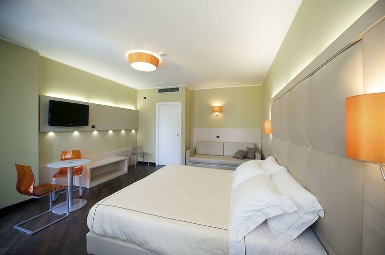 Hotel Acca Palace