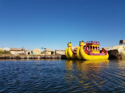 Uros Lake Titicaca Lodge