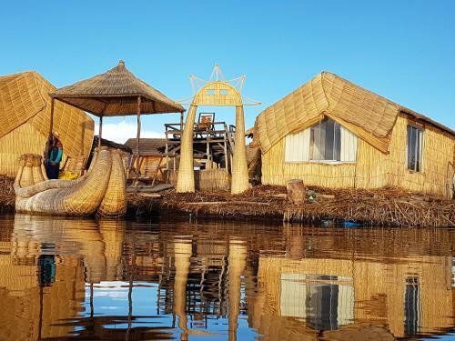 Uros Lake Titicaca Lodge