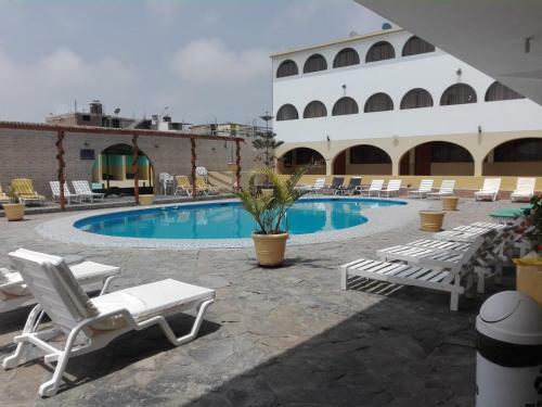 Los Portales Hotel & Resort