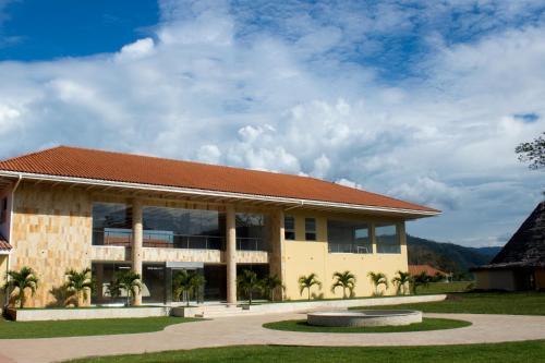 Hotel Bella Terra Laguna Azul Resort & Spa
