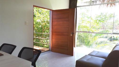 Hotel Coconut Tarapoto - Eco Bungalows & Lagoon Pool