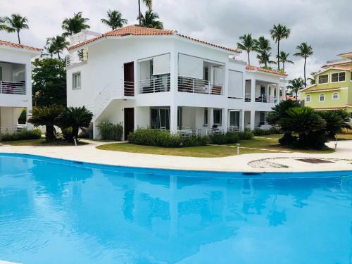 Apartamentos Las Terrazas Deluxe Pool Beach Club & Spa
