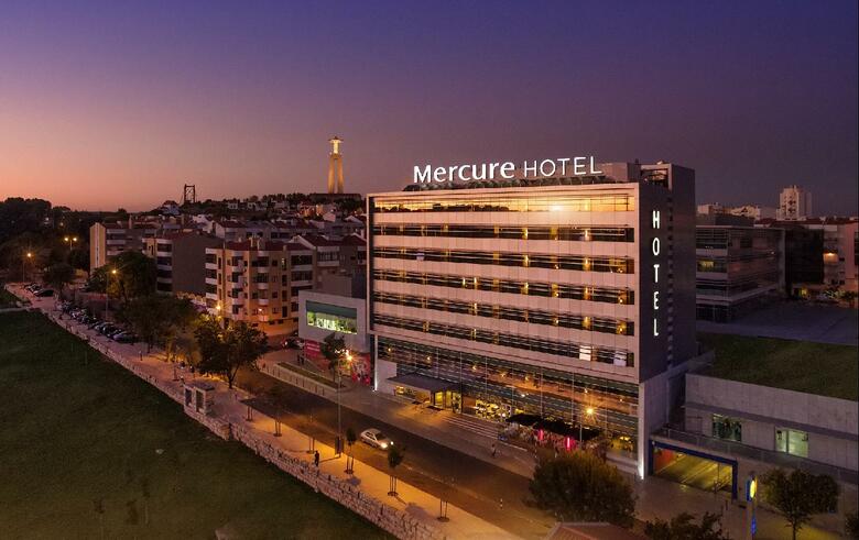 Hotel Mercure Lisboa Almada