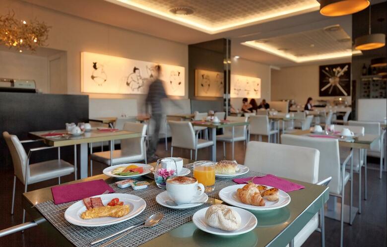 Hotel Mercure Lisboa Almada