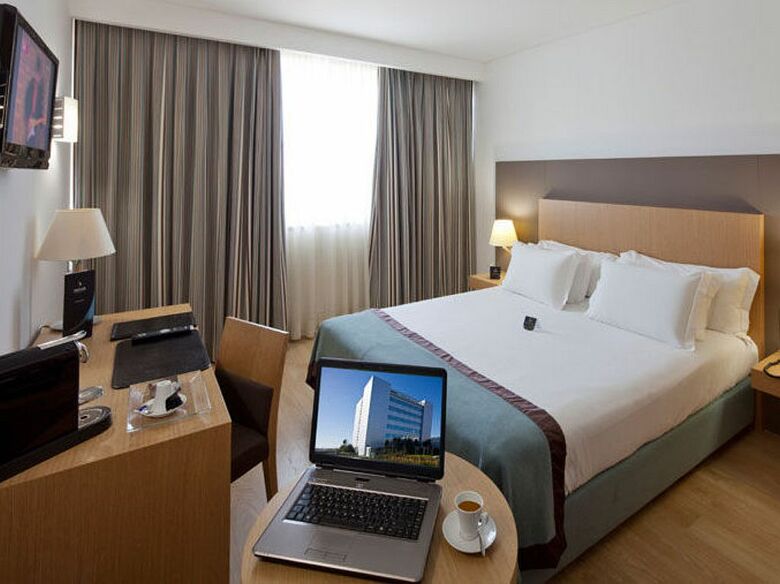 Hotel Mercure Lisboa Almada