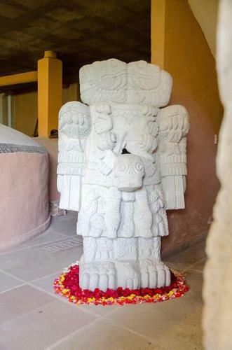 Tonantzincalli Spa Prehispanico