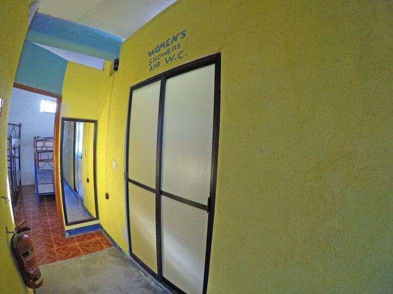 Hostel Playa By The Spot