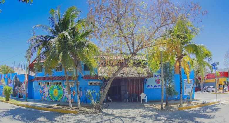 Hostel Playa By The Spot