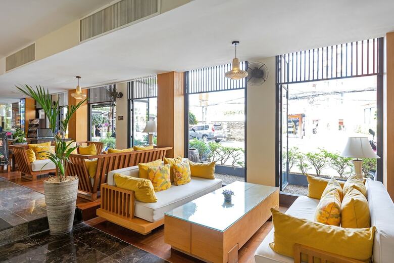 Hotel Sawaddi Patong Resort (deluxe)