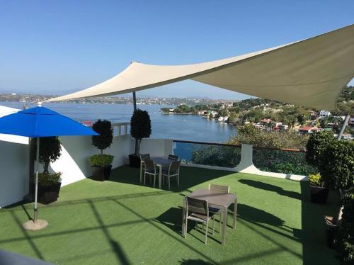 Casa Del Lago, Teques