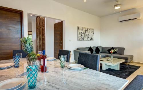 Lunata Apartment 102