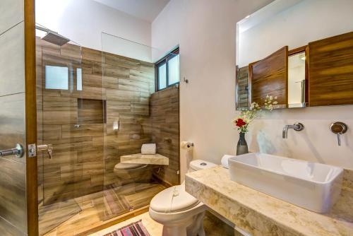 Lunata Apartment 202