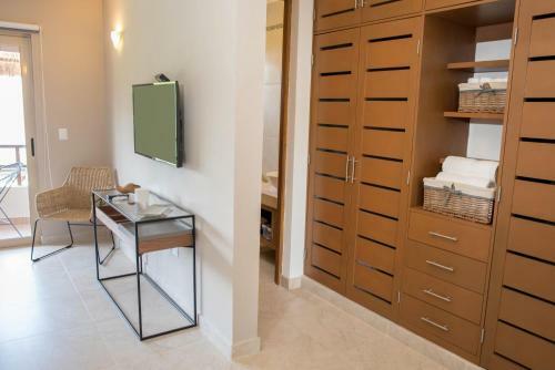 Agua De Mar Luxury Apartments By Im�xico