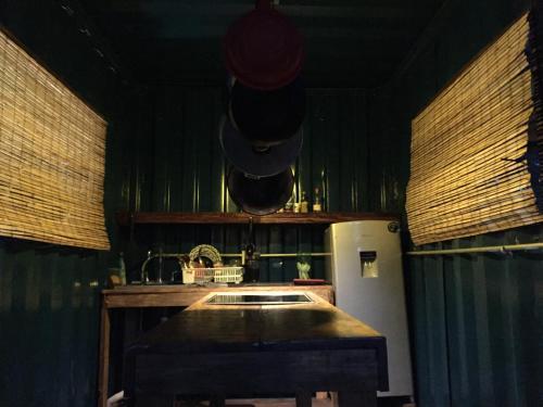 Containme Eco Chic Hotel