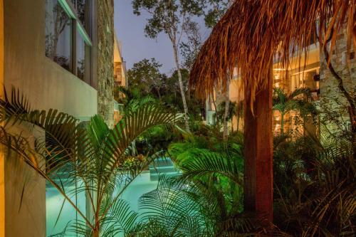 Hotel Alma De Flores