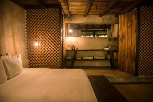 Hotel Amor Rooms