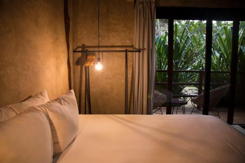 Hotel Amor Rooms