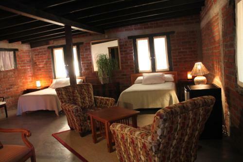 Las Orquideas Cabins