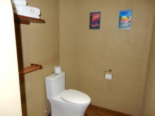Casa Arcoiris Zihuatanejo B&B
