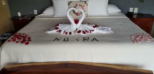 Casa Arcoiris Zihuatanejo B&B