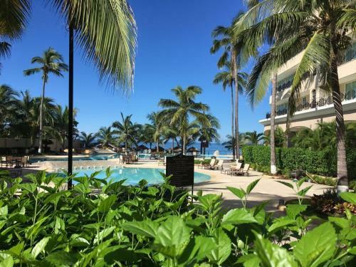Grand Residencial Ixtapa Apartment
