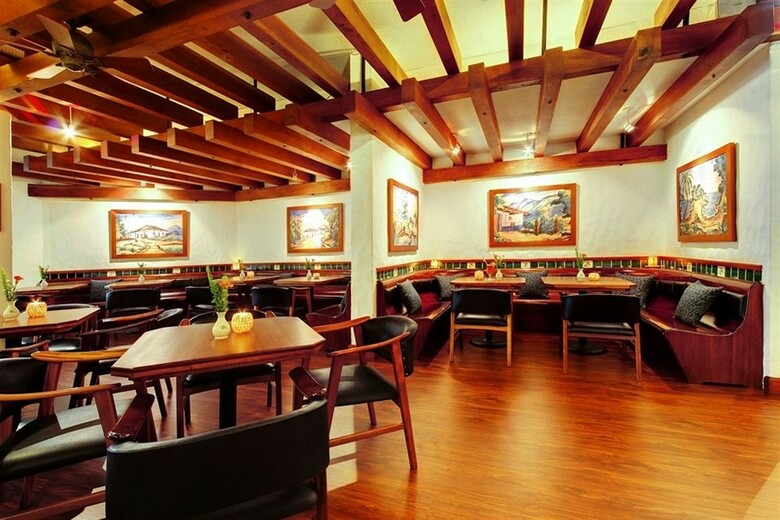 Hotel Bougainvillea