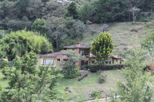 Lodge Hermosa Finca En El Retiro