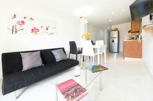 Apartamento Apt 302 A 15min Poblado Y Parque Lleras 3 Hab 2wc!