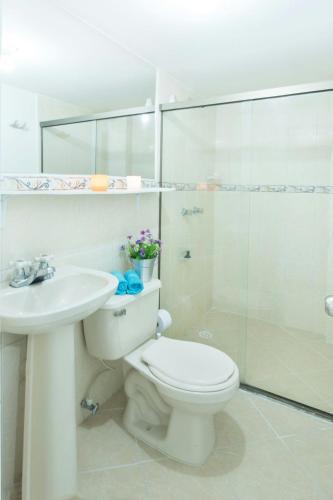Apartamento Apt 302 A 15min Poblado Y Parque Lleras 3 Hab 2wc!