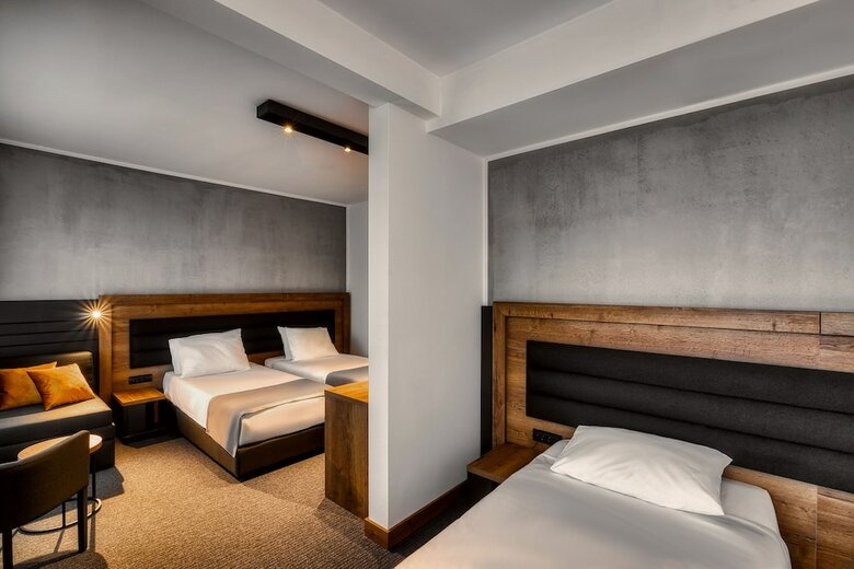 Hotel Aristos