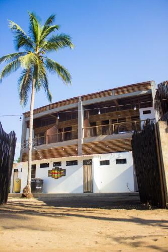 Hotel I Wanna Palomino
