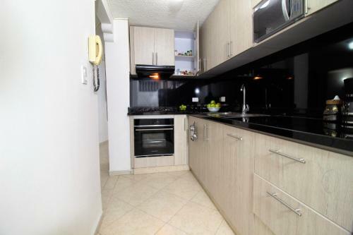 Apartamento Rodadero - Cerca Al Mar Smr296a