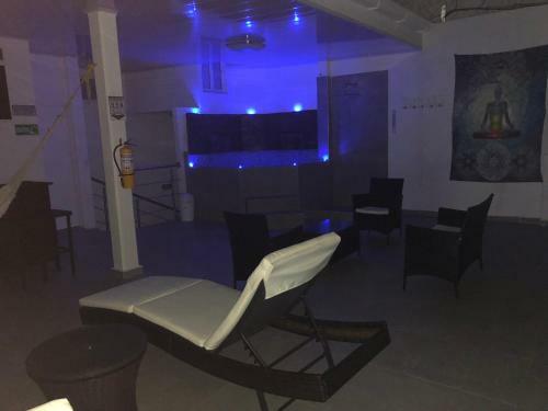 Sashii Hostel & Boutique.