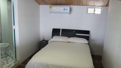 Hostal Timonel Company Hotel