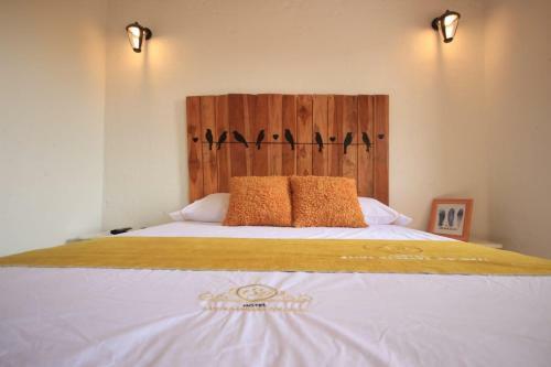 Hotel Santa Barbara Colonial - Santa Fe De Antioquia