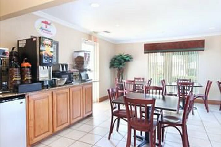Hotel Super 8 Arlington/sw
