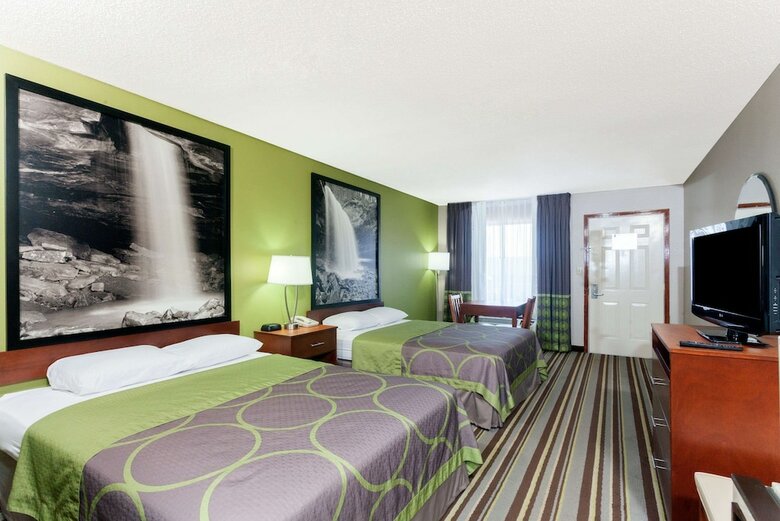 Hotel Super 8 Clarksville Northeast