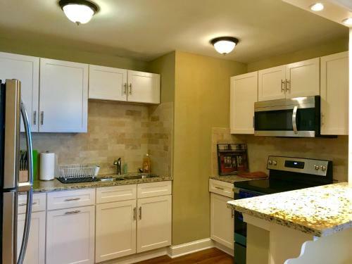 Apartamento Laugh, Eat, Sleep Downtown Wine Down 9e