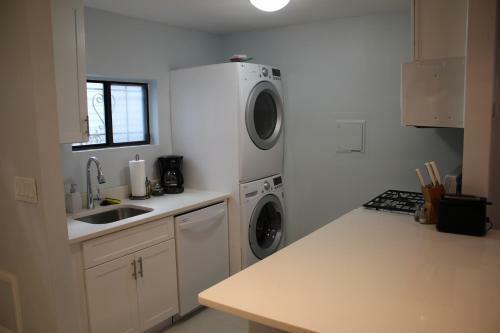 Midtown 969 #3 By Homecomfortstay