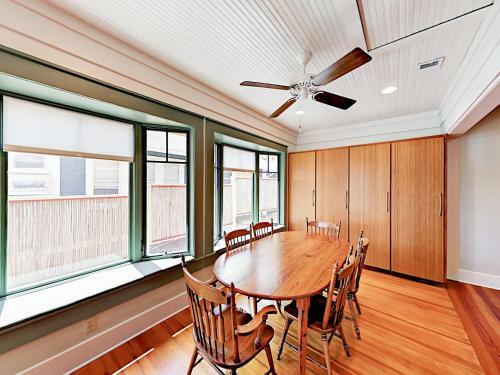 1212 Baylor Street Home