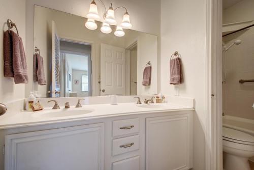 Downtown Austin Bungalow