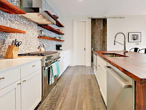 Apartamento 606 W Johanna Townhouse Unit B
