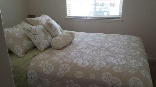 90 San Luis Street Unit D One-bedroom Apartment