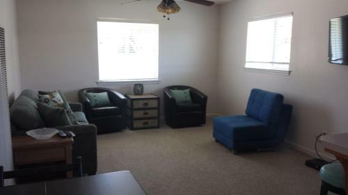 90 San Luis Street Unit D One-bedroom Apartment